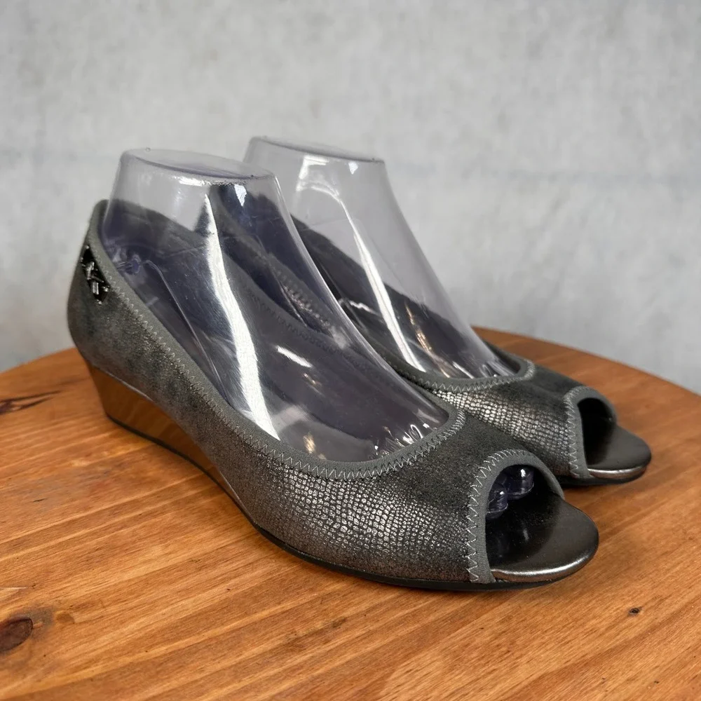 Anne Klein Sport Wedge Heels Womens 8M Pewter Good Snakeskin Peep Toe Shoes